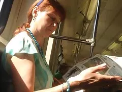 বিলি বারডোট দ্বারা ভিডিও ফোন সেক্স একটি মহিলার স্তন উপর ক্রুজ